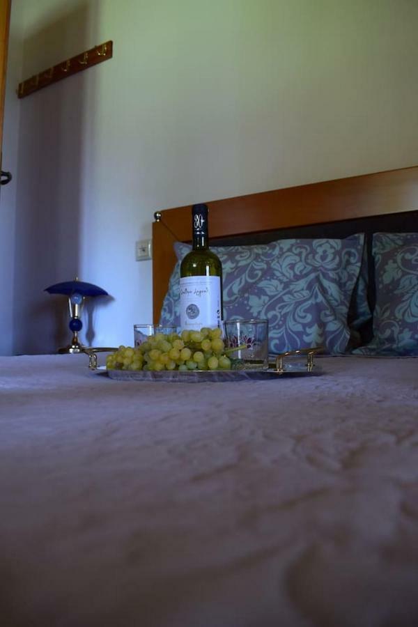 Holiday Home Dionysis Хорефто Экстерьер фото