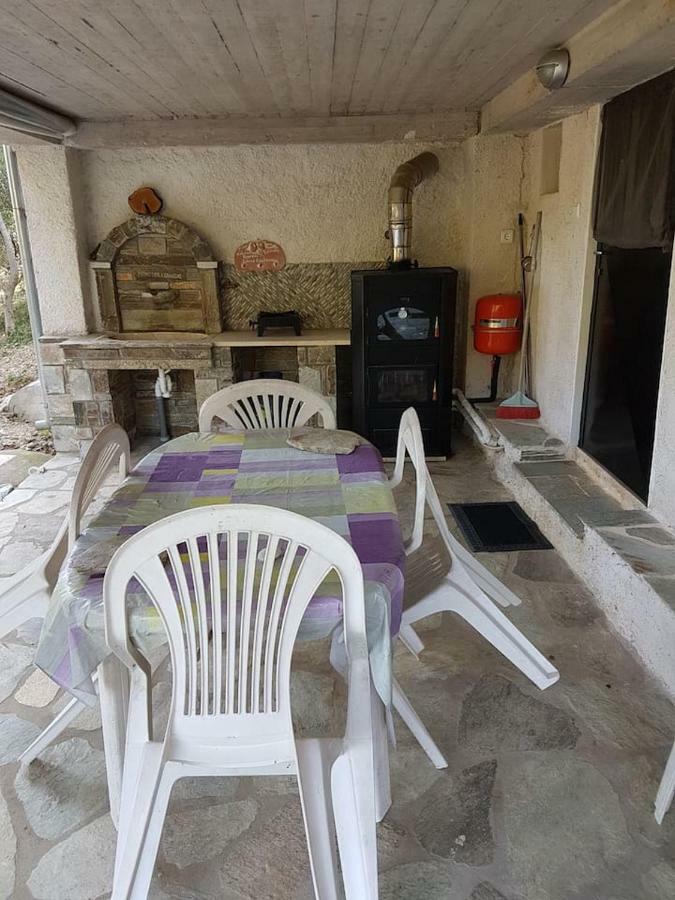 Holiday Home Dionysis Хорефто Экстерьер фото