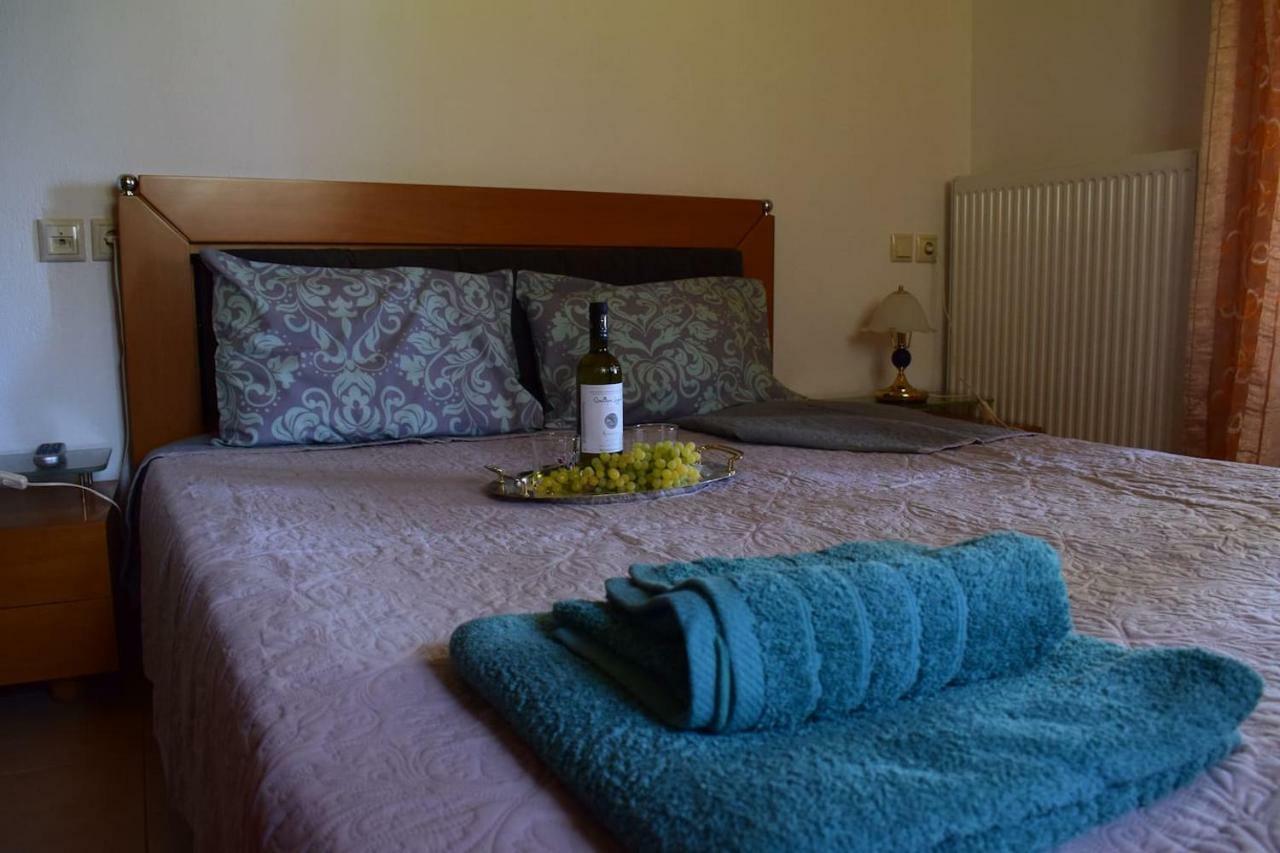 Holiday Home Dionysis Хорефто Экстерьер фото