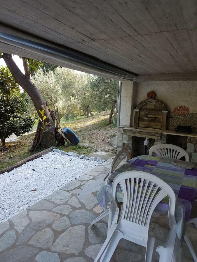 Holiday Home Dionysis Хорефто Экстерьер фото